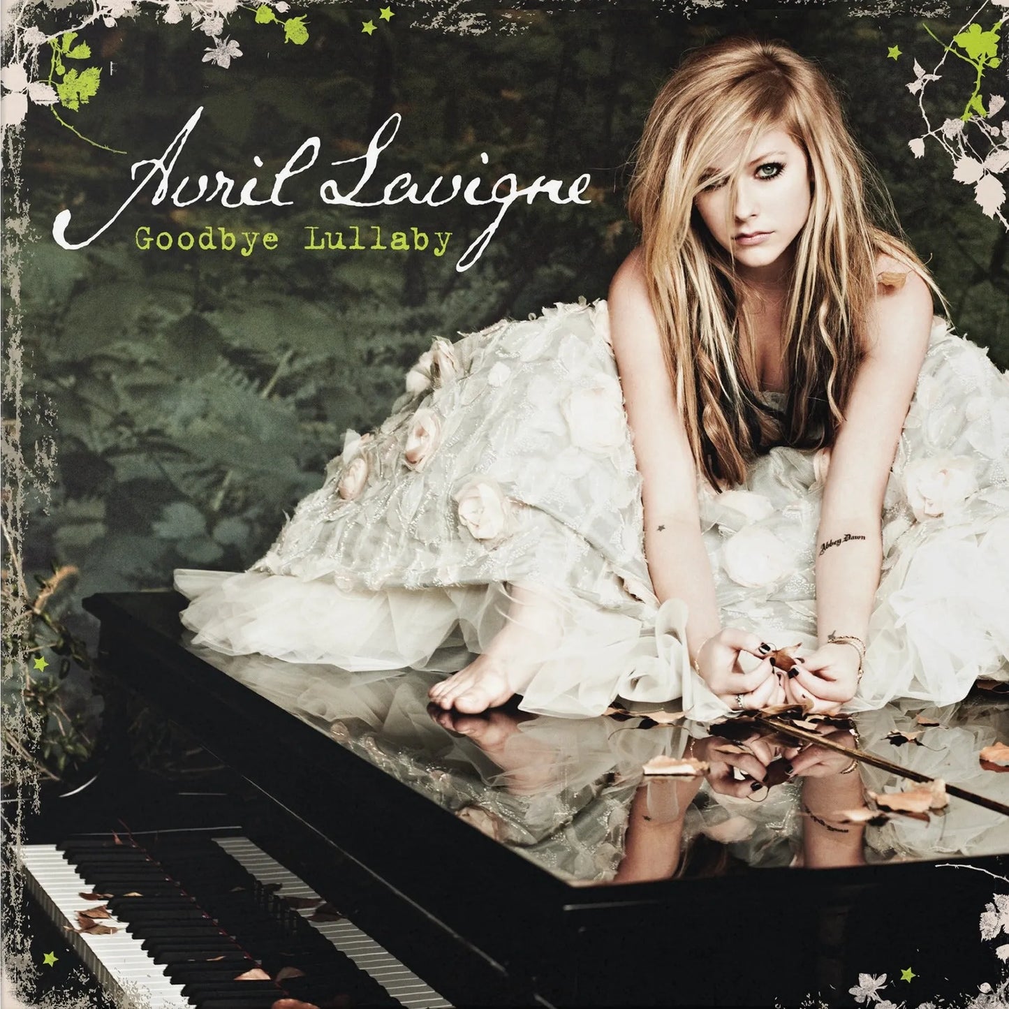 Avril Lavigne - Goodbye Lullaby 2 LP Set White Vinyl - 1 - LP - Orchard Records